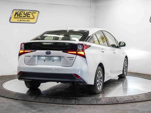 Used 2022 Toyota Prius XLE w/ Advanced Technology Package FWD image 4