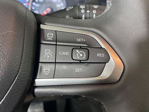 Used 2026 Jeep Compass Limited AWD/4WD image 20