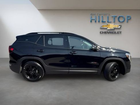 Used 2024 GMC Terrain AT4 AWD/4WD image 3