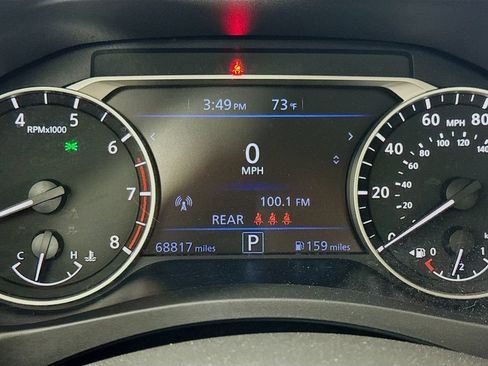 Used 2024 Nissan Altima 2.5 SV FWD image 17