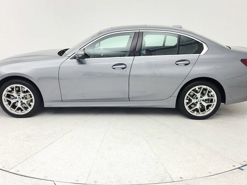 Used 2026 BMW 330i xDrive Sedan AWD/4WD image 4