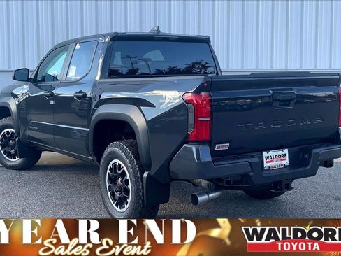 New 2025 Toyota Tacoma TRD Off-Road image 3