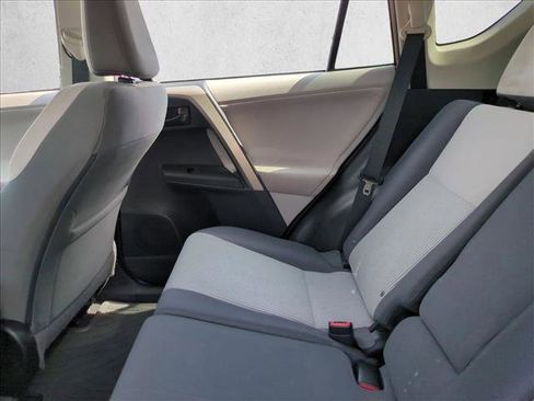 Used 2013 Toyota RAV4 XLE FWD image 18