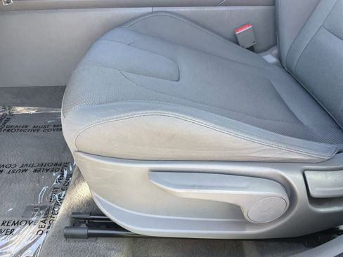 Used 2024 Hyundai Elantra SE image 24