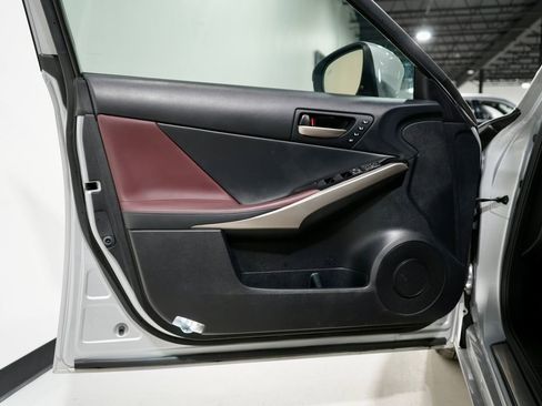 Used 2018 Lexus IS 300 w/ Comfort Package image 14