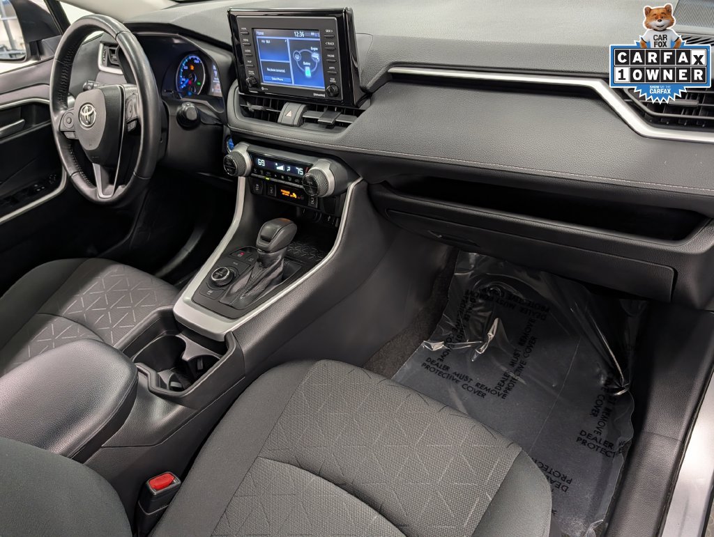 Used 2021 Toyota RAV4 XLE w/ XLE Grade Weather Package AWD/4WD image 30