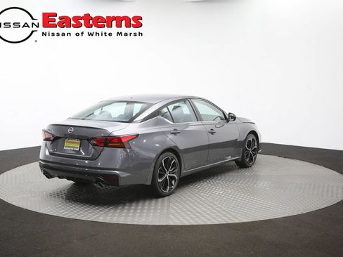 Used 2024 Nissan Altima 2.5 SR FWD image 34