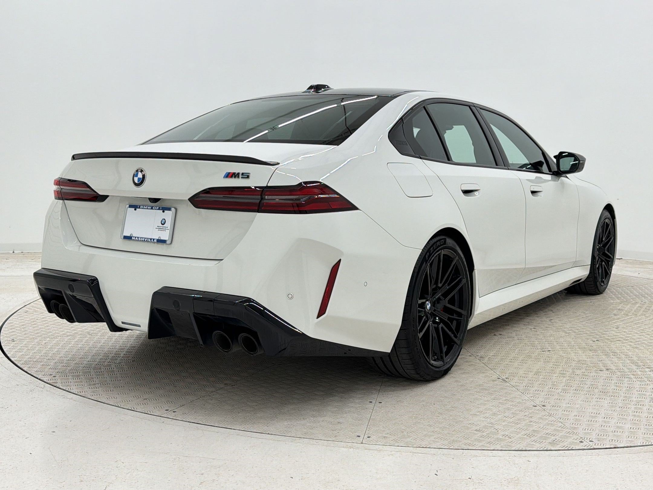 Certified 2025 BMW M5 w/ Carbon Package AWD/4WD image 9