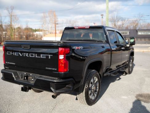 Certified 2024 Chevrolet Silverado 2500 Custom image 3