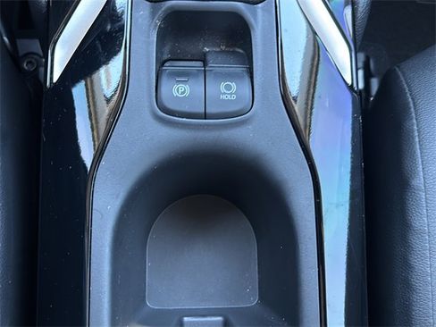 Used 2023 Toyota Corolla Cross XLE w/ Convenience Package image 30