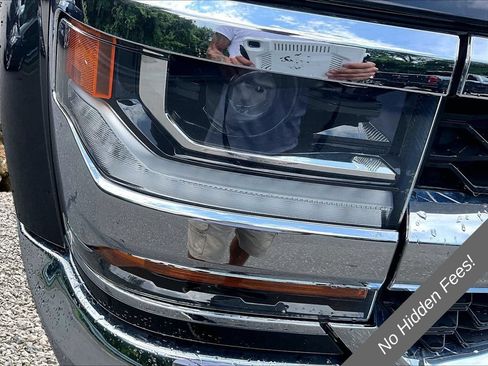 Used 2018 Chevrolet Silverado 1500 LT w/ All Star Edition AWD/4WD image 26