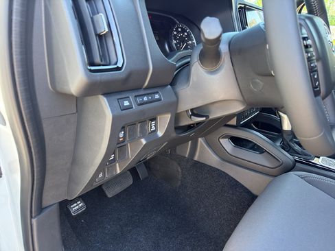 New 2026 Nissan Frontier SV AWD/4WD image 15