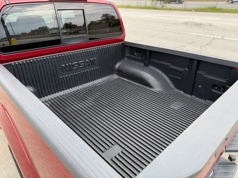 Used 2019 Nissan Frontier SV AWD/4WD image 8
