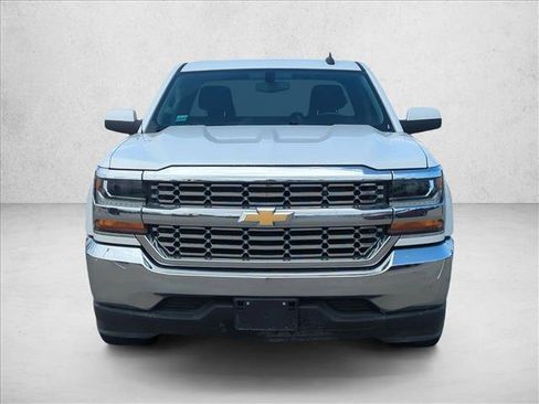 Used 2018 Chevrolet Silverado 1500 LT image 2