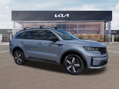 Certified 2022 Kia Sorento S w/ Panoramic Sunroof Package