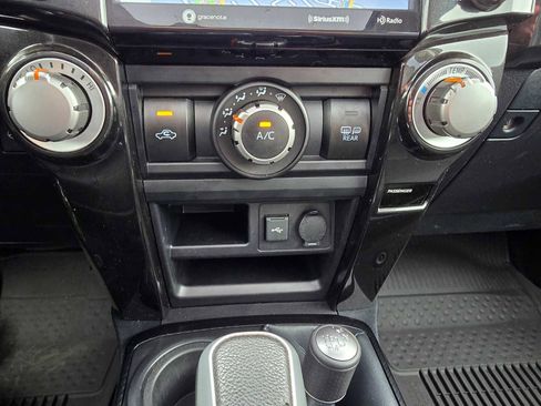 Certified 2024 Toyota 4Runner TRD Off-Road Premium w/ Moonroof Package image 33