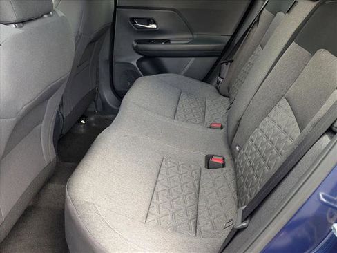 Certified 2025 Nissan Kicks SV image 17