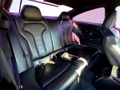 Used 2015 BMW M4 Coupe image 29