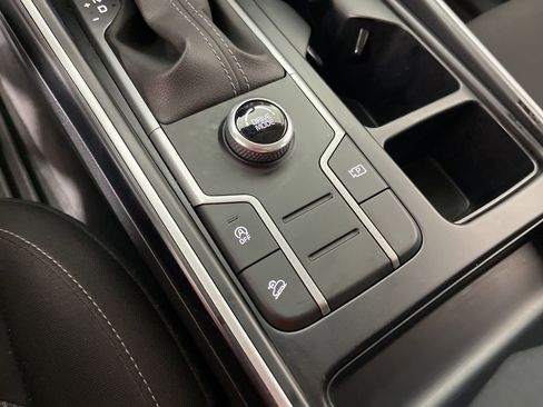 Used 2022 Kia Sorento LX image 31