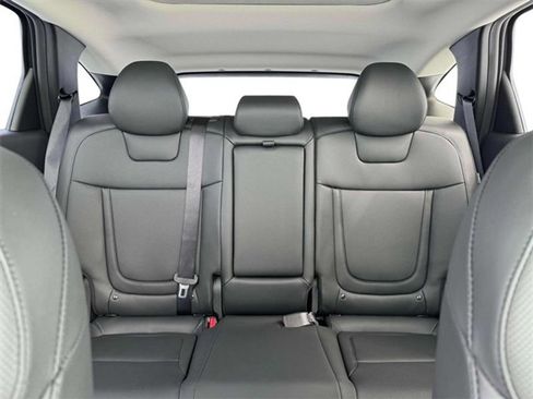 Used 2025 Hyundai Tucson SEL AWD/4WD image 16