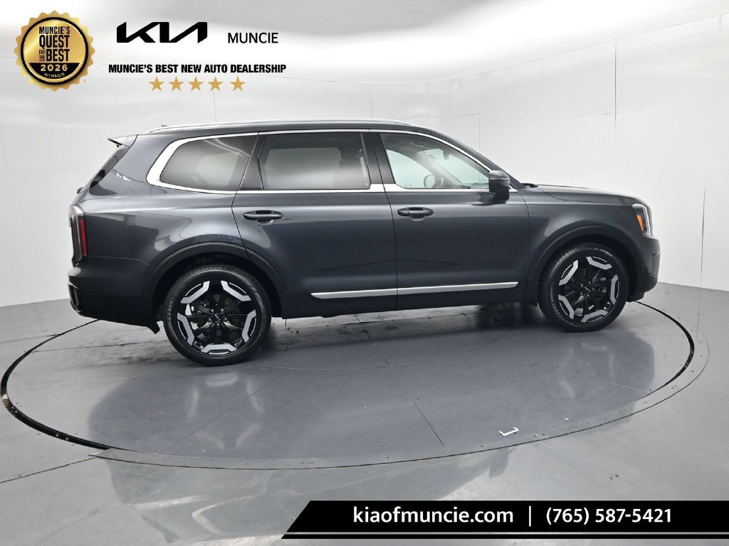 Used 2024 Kia Telluride EX w/ EX Captain's Chair Package AWD/4WD image 8