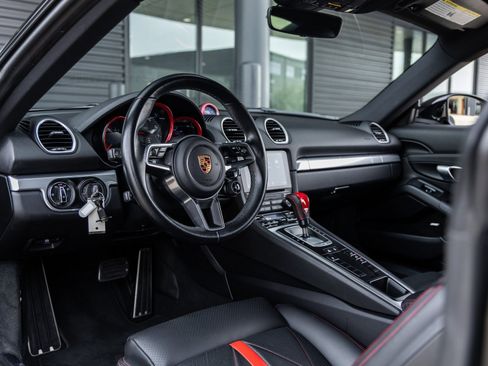 Used 2018 Porsche 718 Cayman S w/ Sport Chrono Package image 4