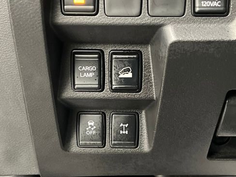 Used 2023 Nissan Frontier PRO-4X w/ Pro Convenience Package image 44