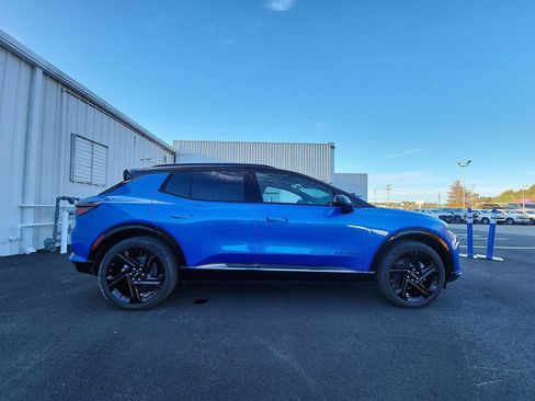 New 2026 Chevrolet Equinox EV RS image 6