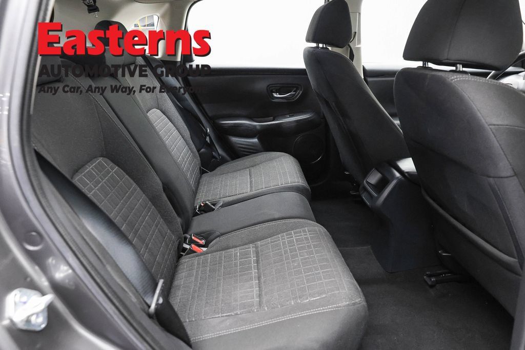 Used 2025 Honda HR-V LX image 24