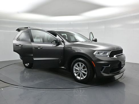 Used 2021 Dodge Durango SXT w/ 3rd Row Seating Group RWD image 33