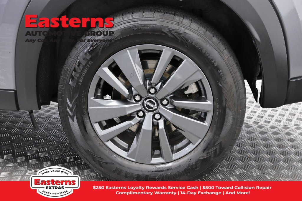 Used 2022 Nissan Pathfinder SV FWD image 35