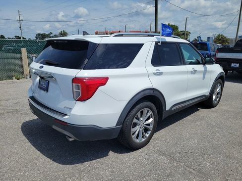 Used 2021 Ford Explorer Limited w/ Equipment Group 301A AWD/4WD image 5
