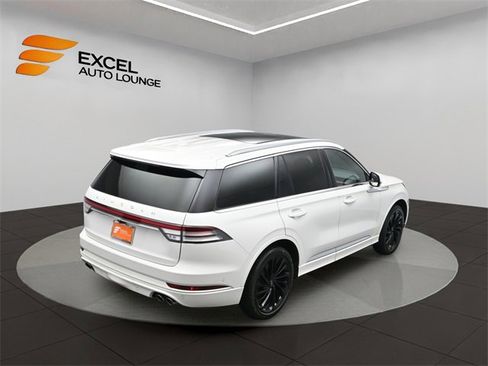 Used 2021 Lincoln Aviator Reserve w/ Equipment Group 210A image 61