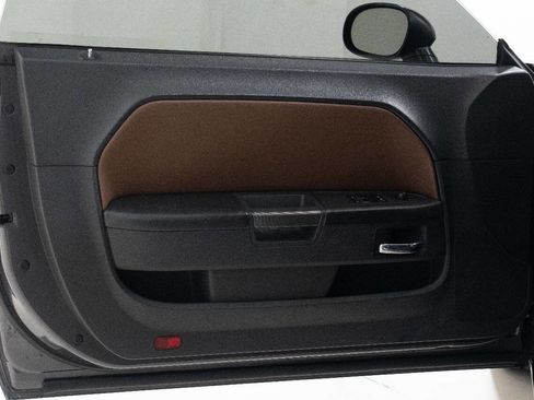 Used 2013 Dodge Challenger R/T image 22