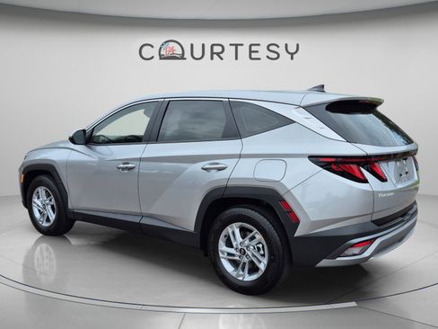 New 2026 Hyundai Tucson SE FWD image 3