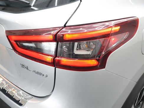 Used 2022 Nissan Rogue Sport SL w/ Premium Package AWD/4WD image 30