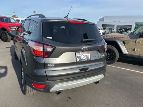 Used 2018 Ford Escape SE image 6