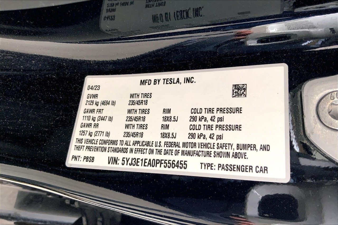 Used 2023 Tesla Model 3 Standard Range RWD image 8