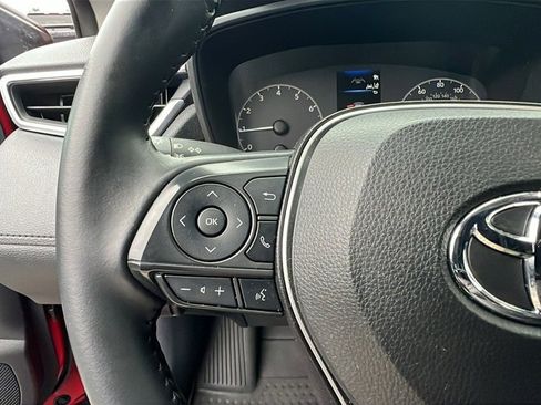 Used 2023 Toyota Corolla Cross LE image 23