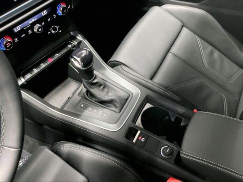 Certified 2025 Audi Q3 2.0T Premium w/ Black Optic Sport Package image 20