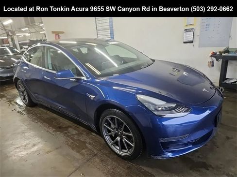 Used 2019 Tesla Model 3 Standard Range Plus image 1