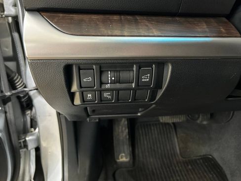 Used 2016 Subaru Outback 2.5i Limited AWD/4WD image 13