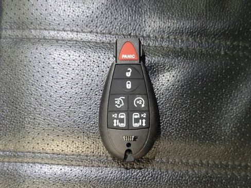 Used 2018 Dodge Grand Caravan GT FWD image 32
