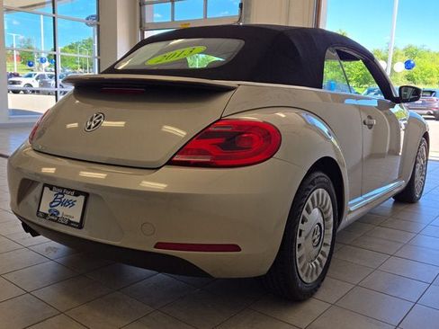 Used 2013 Volkswagen Beetle 2.5 FWD image 6