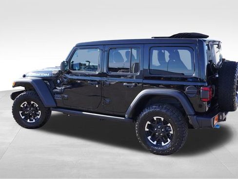 Used 2025 Jeep Wrangler Unlimited Rubicon 4xe w/ Safety Group image 9