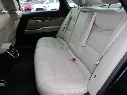 Used 2019 Cadillac XTS Luxury image 9