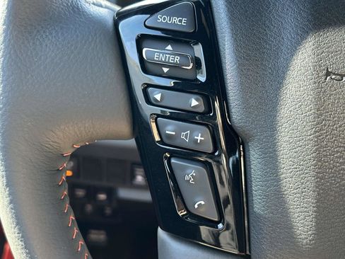 Used 2025 Nissan Frontier PRO-4X w/ Pro Convenience Package image 19
