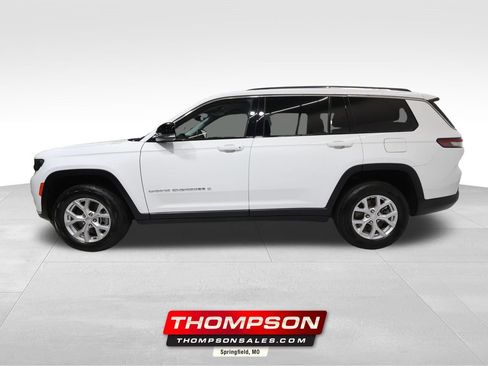 Used 2023 Jeep Grand Cherokee L Limited AWD/4WD image 1