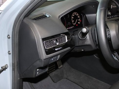 Used 2024 Honda Civic Sport image 13