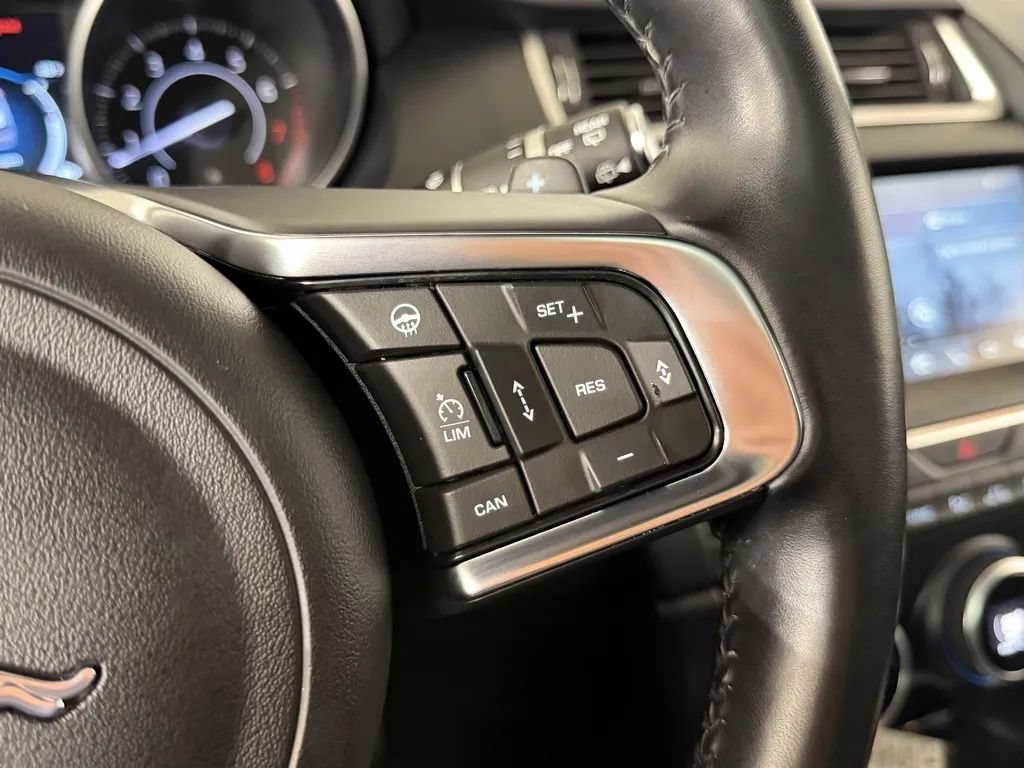 Used 2018 Jaguar E-PACE R-Dynamic S AWD/4WD image 21